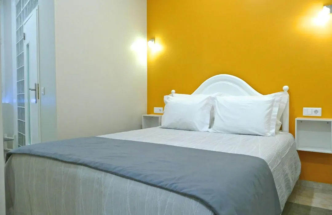 Guest House Sao Filipe-1