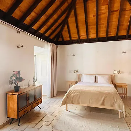 Faro Town House-3