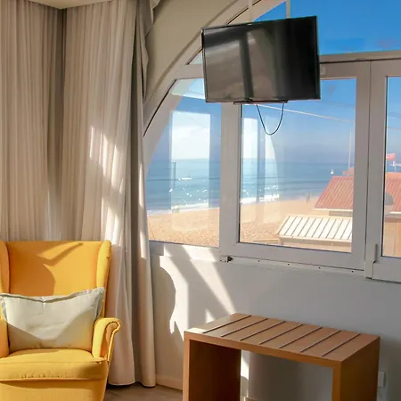 Golden Beach Guest House & Rooftop Bar-3