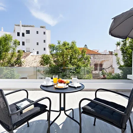 Faro Clara Suites-2
